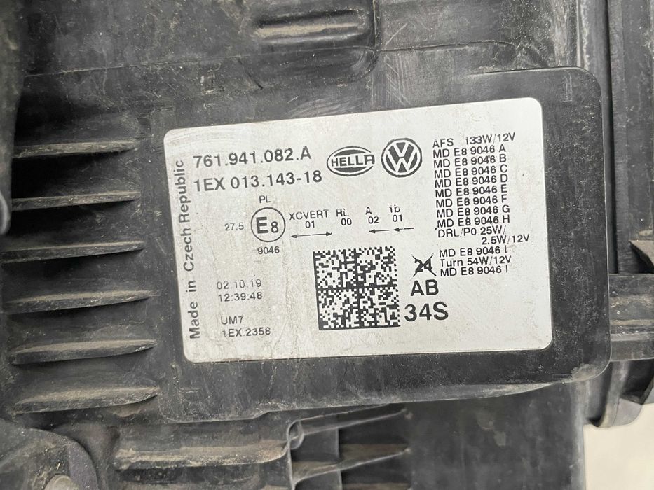 Far dreapta full led Vw Touareg CR sticla sparta