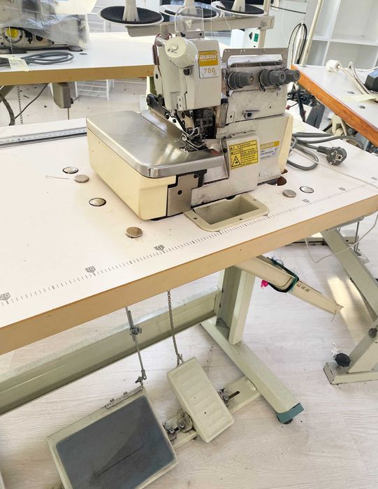 Masina de surfilat cu 1 ac si 3 fire - Dison