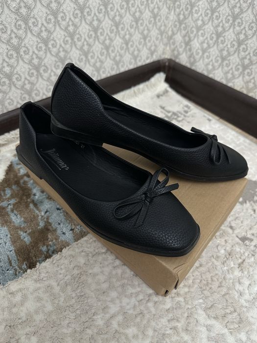 Женские черные балетки