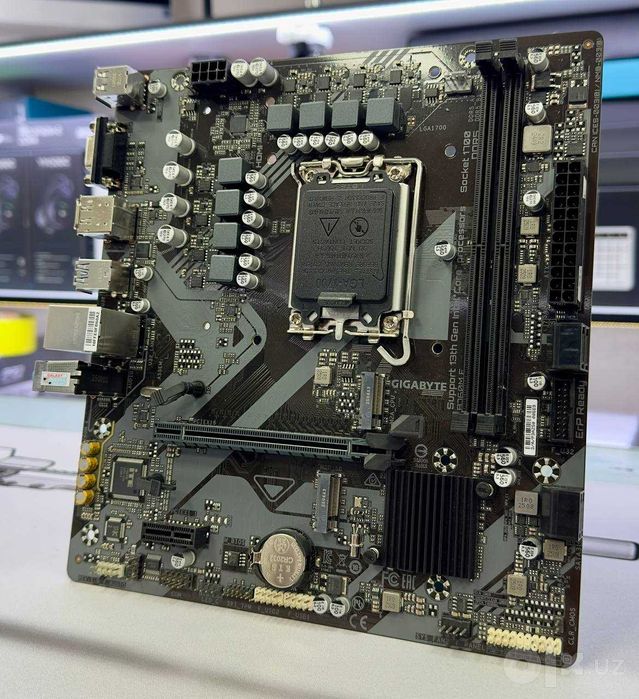 Мат. Плата б/у GIGABYTE B760M-E (DDR5)