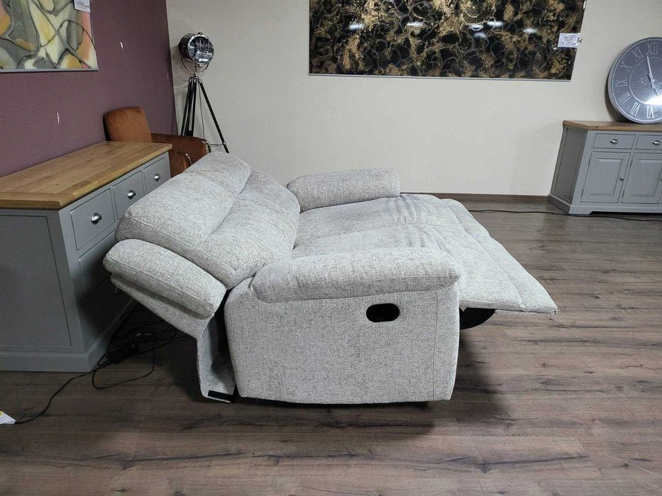 Сив диван от плат двойка с ръчен релаксиращ механизъм