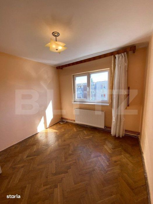 Apartament 4 camere, 90 mp, Dambu Pietros