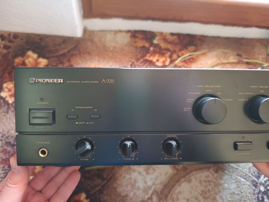 Pioneer A 335 усилвател