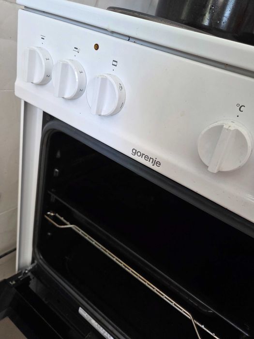 Whirlpool хладилник Gorenje печка