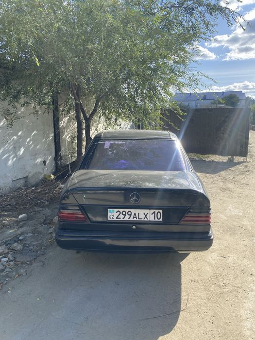 Mersedes benz W124 E230