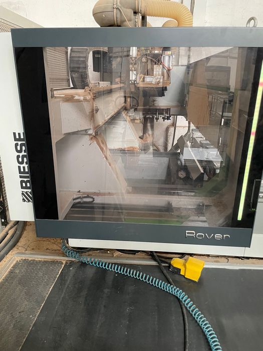 машина Rover 1232k