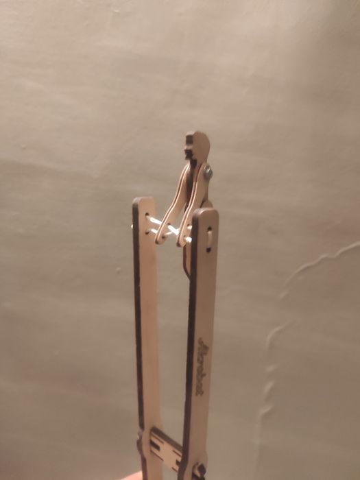 Игрушка из натурального дерева