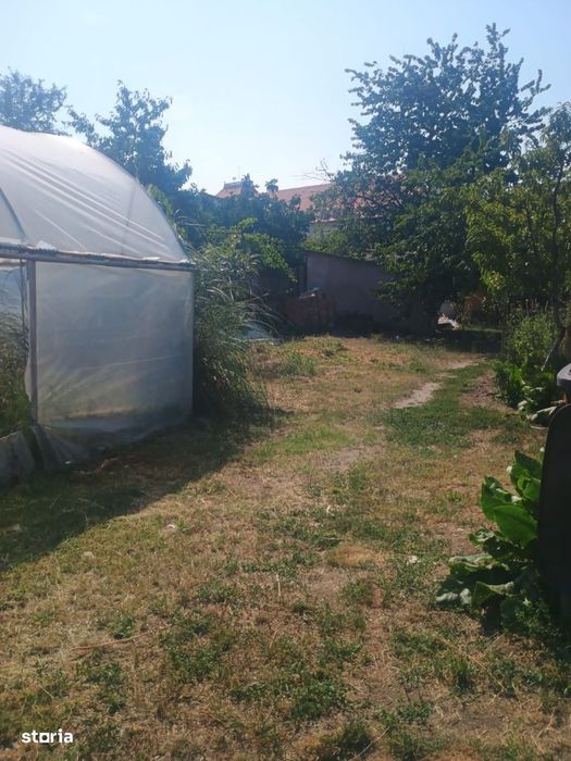 Casă cu etaj și mansardă în centrul orașului