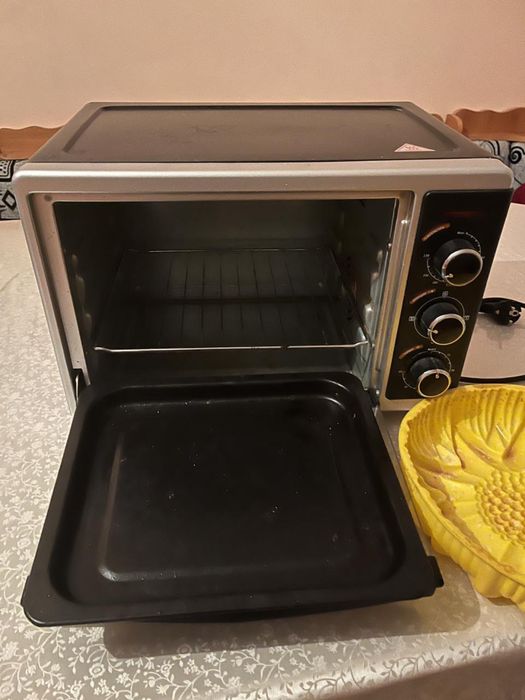 Мини-печь MAXWELL MW-1852 BK