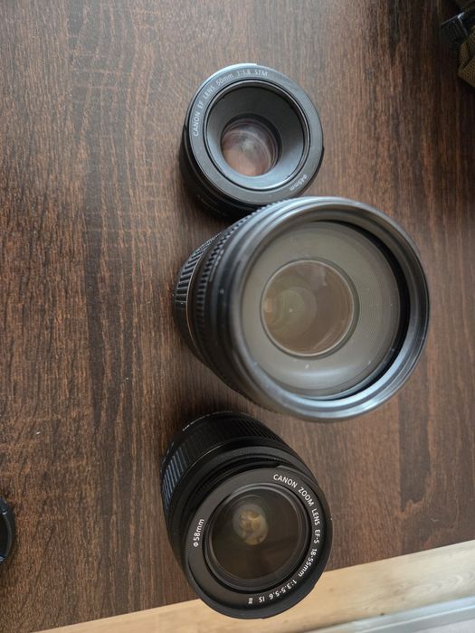 CANON D2000  +3 обектив