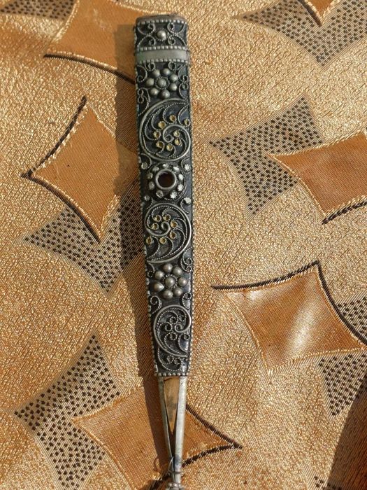 Антикварные тарелки,вазы и кожух от ножа