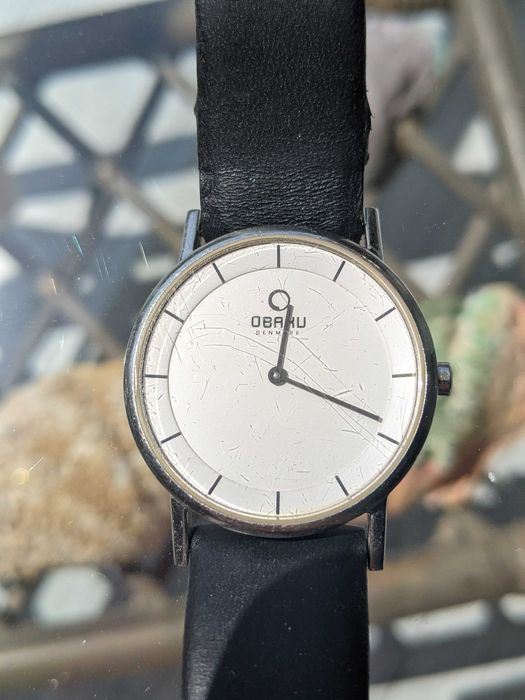 Часы наручные б/у в рабочем состоянии