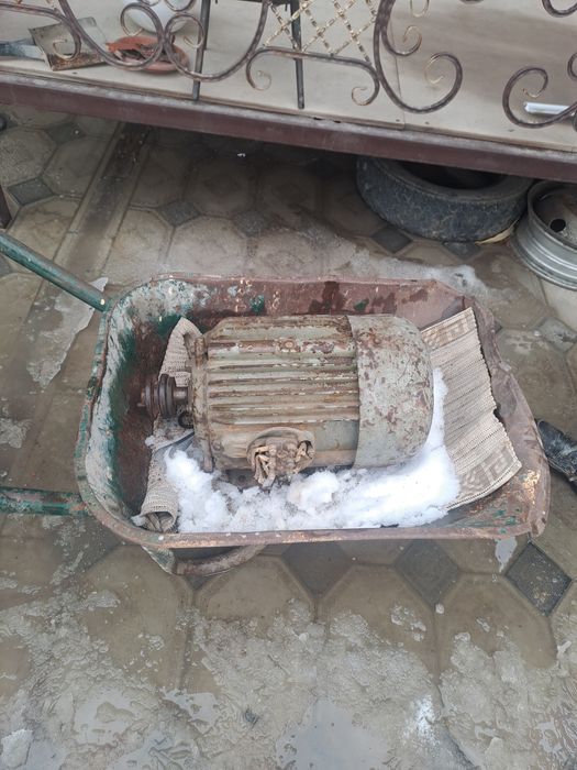 Электро двгитель 7,5 квт. /2830 об/мин