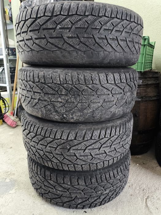 Джанти с гуми 225/45/17, 5x120