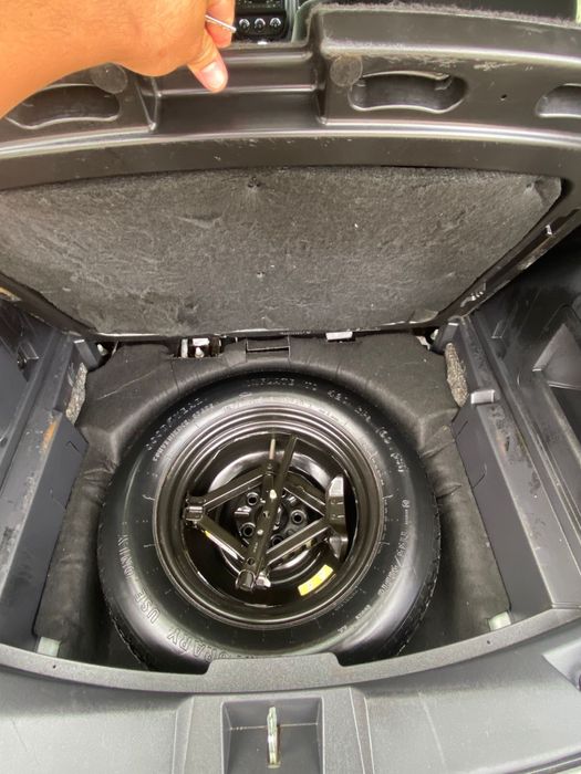 Продам машину Jeep compass 2016года об 2,4