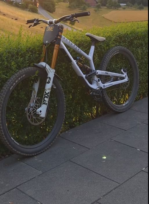 Продвва се MTB за повече въпроси на номер +359 89 8791799