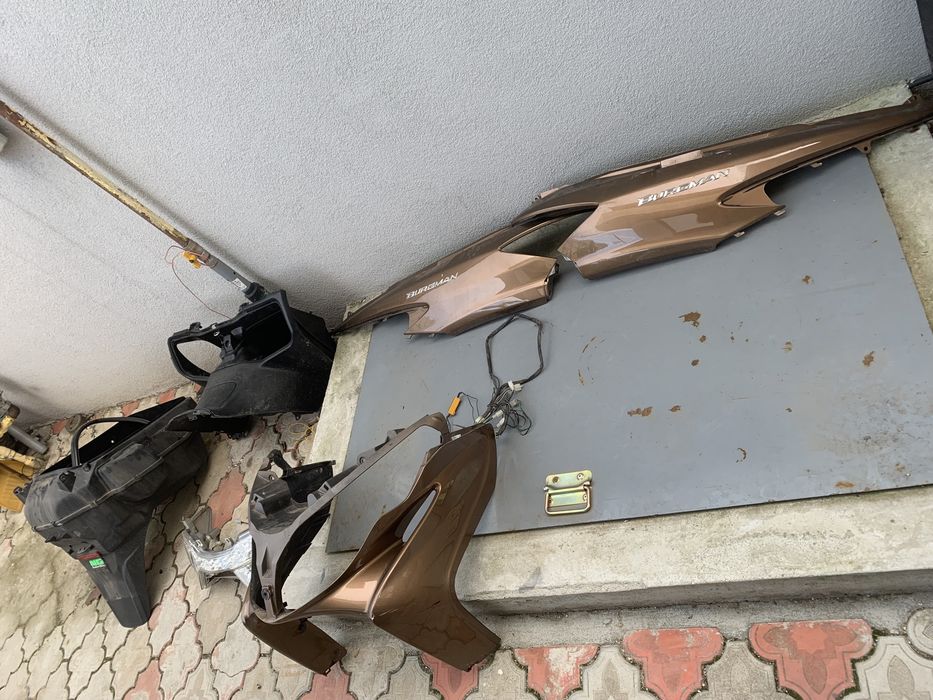 Suzuki burgman 400 an 2007 piese