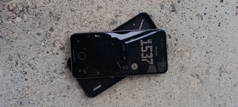 Nothing phone (1) 8+8/256 гб есть обмен