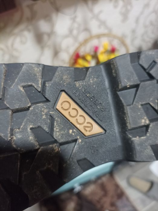 Ботинки 37 размера экко