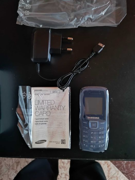 Samsung E1200 Keystone 2-Blue,Dual Sim card