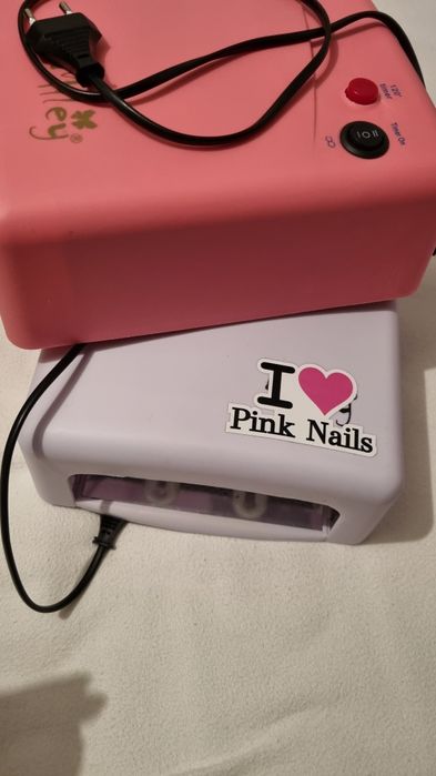 Vand lampa de unghii