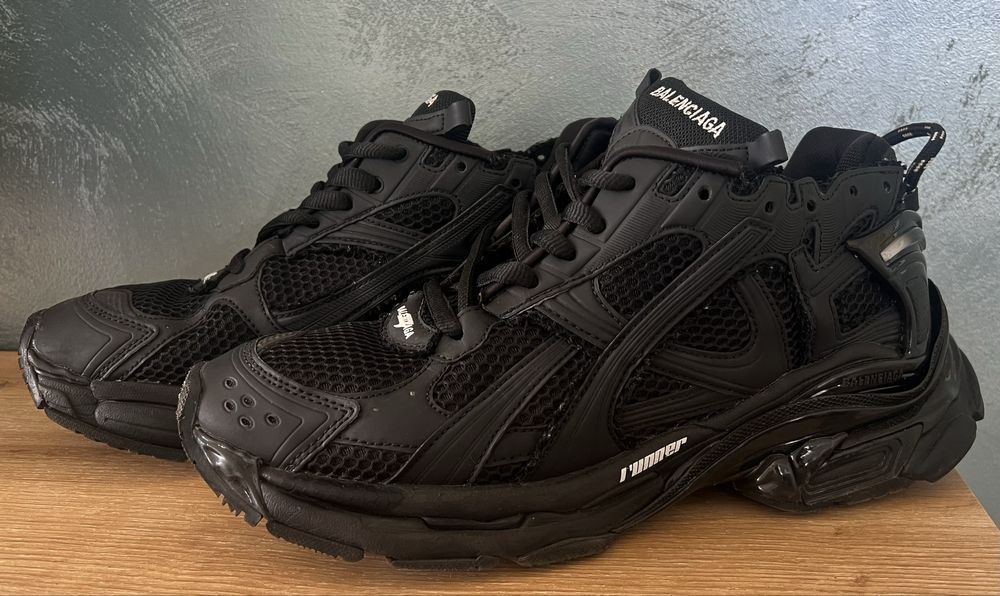 Balenciaga Runner