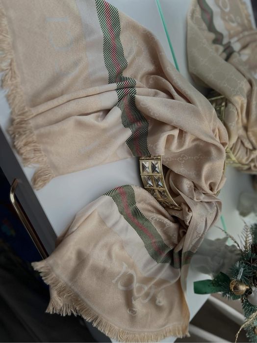 Esarfe de dama elegante