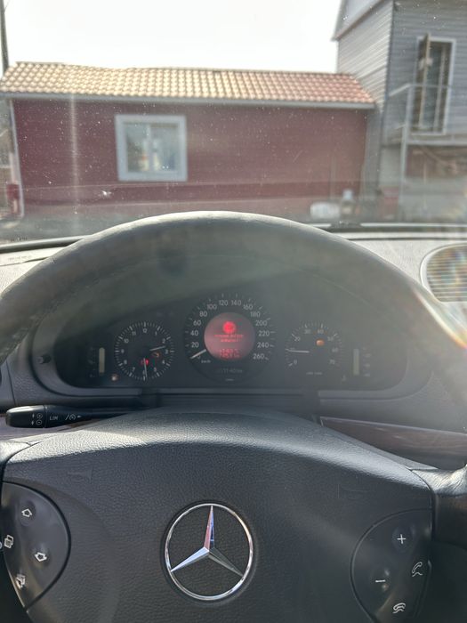 Мерседес W211 ..