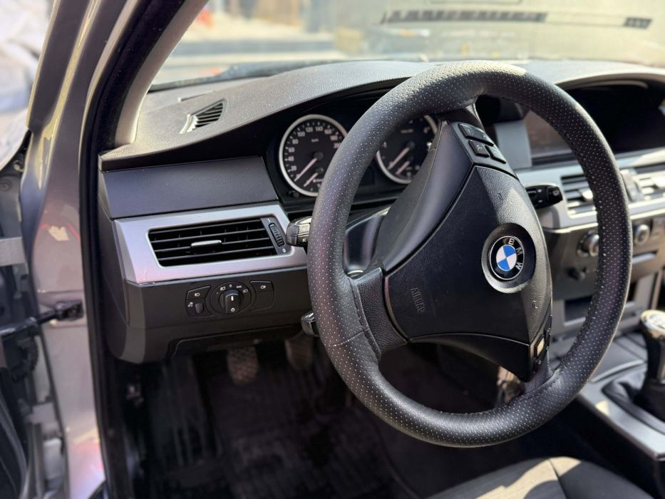 BMW 520 d, distribuție față