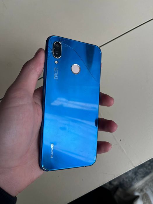 Хуавей П20 Лайт//Huawei P20 Lite