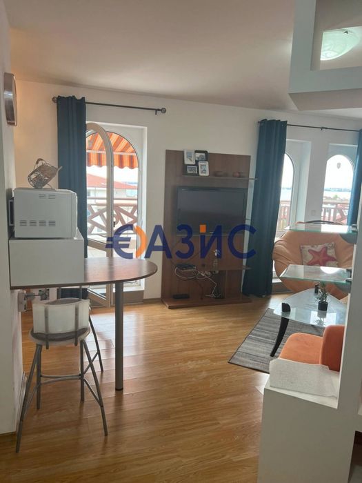 Двустаен апартамент с голяма тераса в комплекс Роял Палм в Свети Влас, България, 98 кв. м., цена 112 000 евро #34087186