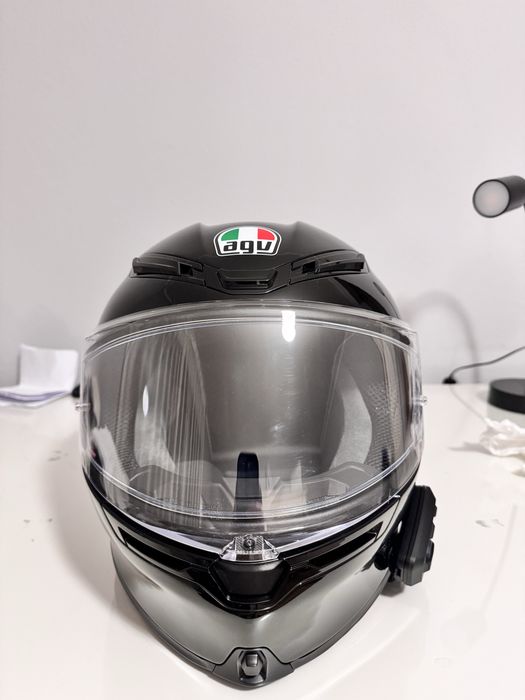 Casca AGV K6S cu Cardo Freecom 4X