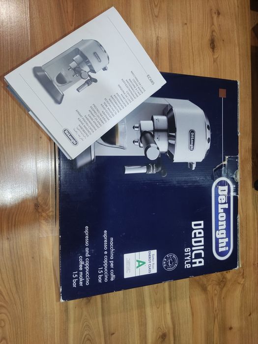 Рожковая кофемашина delonghi dedica style