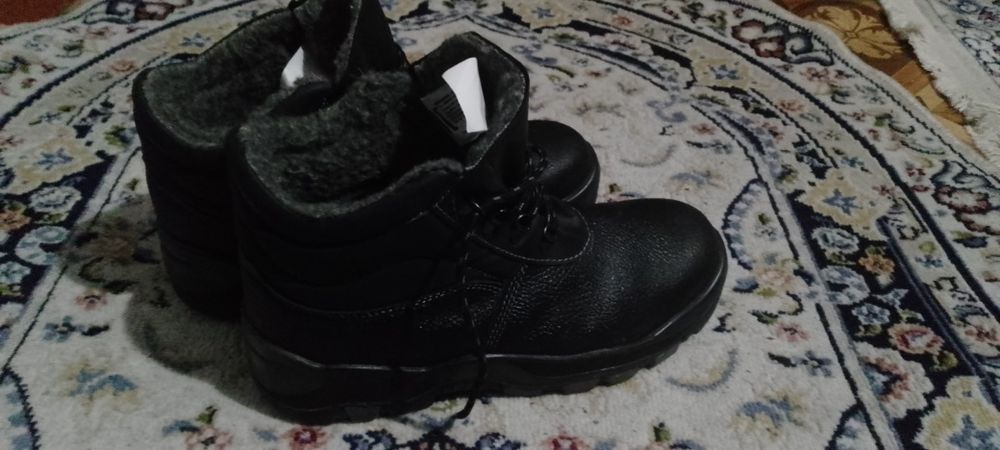 Продажа обуви 44 размер(рус)