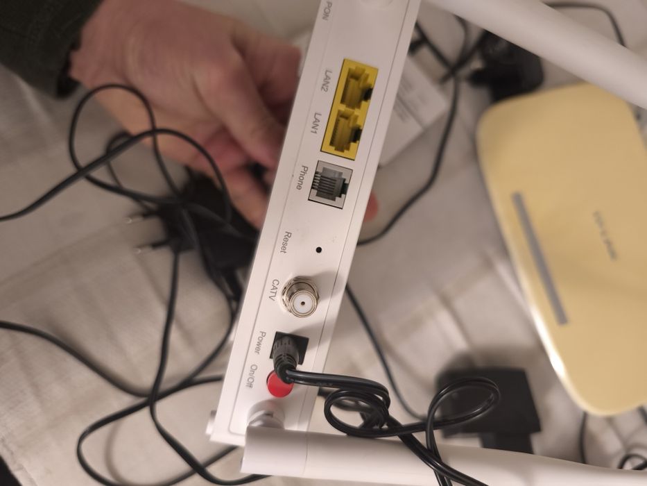 Vând ruter marca proprie Digi