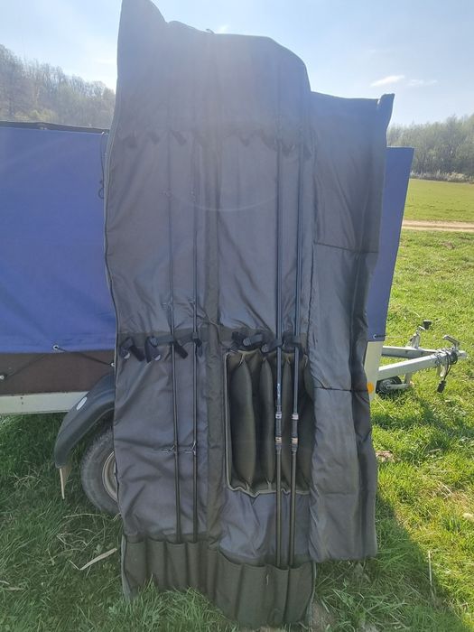 Vând husa Lansete Mivardi New Dynasty, 4 Lansete + 4 Mulinete, 210cm