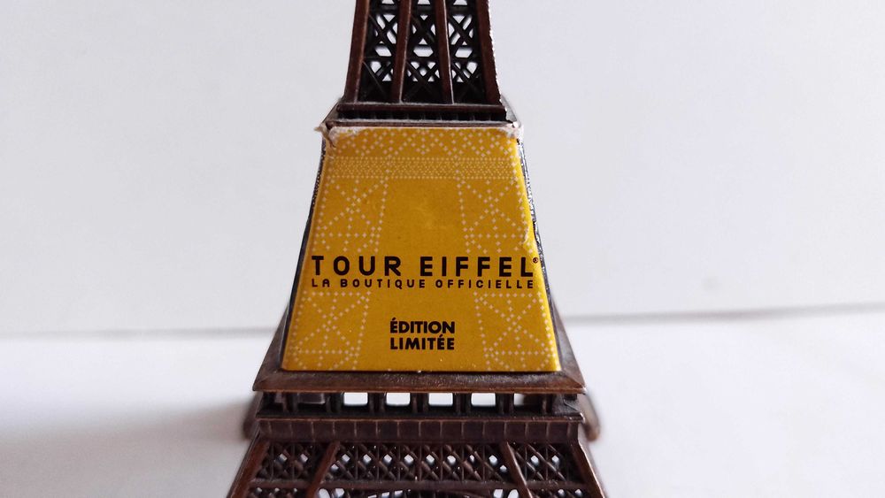 Метални Айфелови Кули