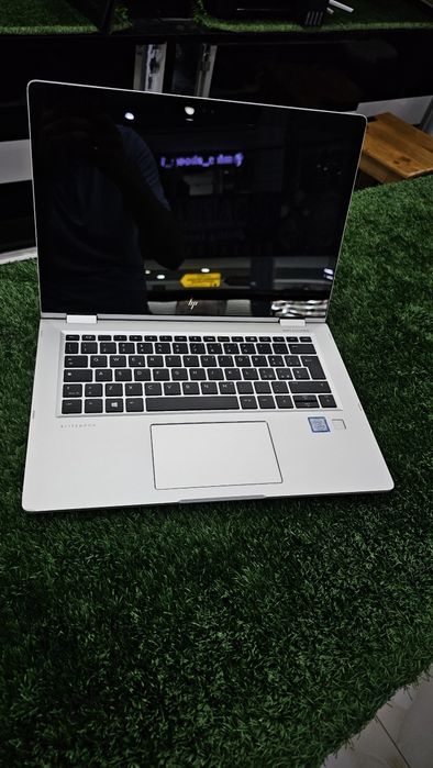 Hp elitbookHamma navaroti universal bo'lgan noutbuk izlaganlar bormi ?