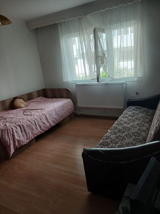 Închiriez apartament 2 camere