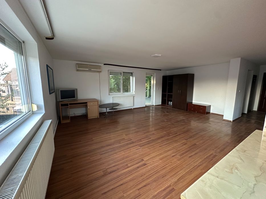 Apartament 3 camere | 86 mp | Terasa 33 mp | Parcare | Curte interioara