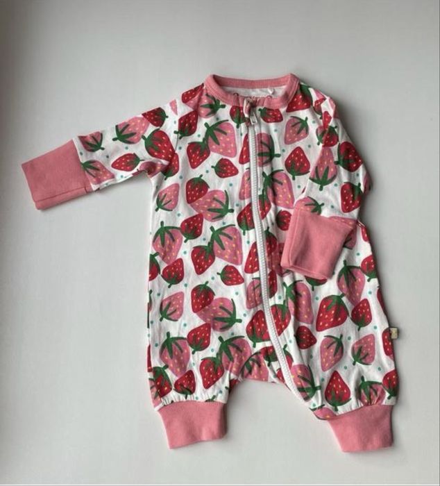 Продам детскую одежду