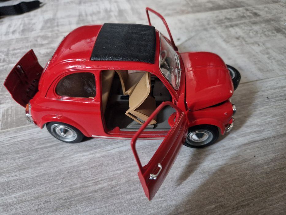 Vând machetă auto de colecție Fiat 500,
