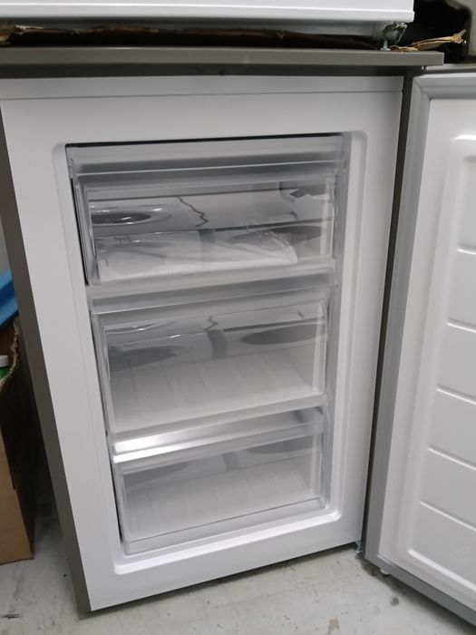Congelator 3 sertare clasa C