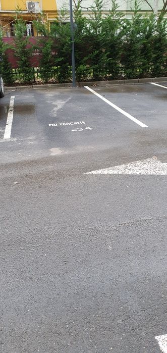 Inchiriez loc de parcare in bl.vivalia v5 in fata scării in timisoara