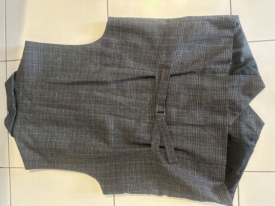 Дамски елек с двуредови копчета