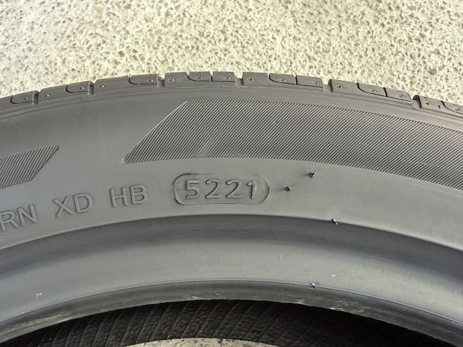 215/45/17 Hankook  2Броя: 80€ 7мм Всесезонни гуми