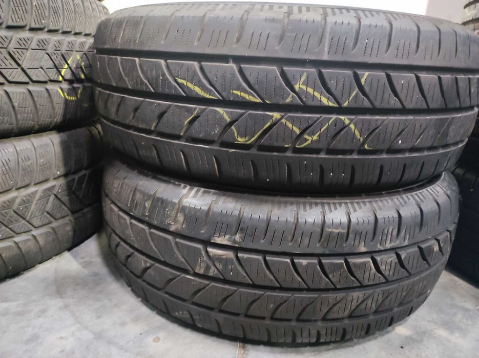 2бр.зимни гуми 215/65/16C Yokahama