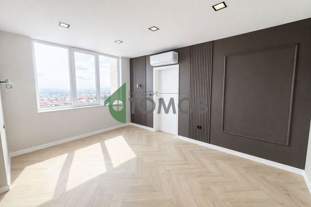 Дизайнерски тристаен апартамент в кв. Аязмото