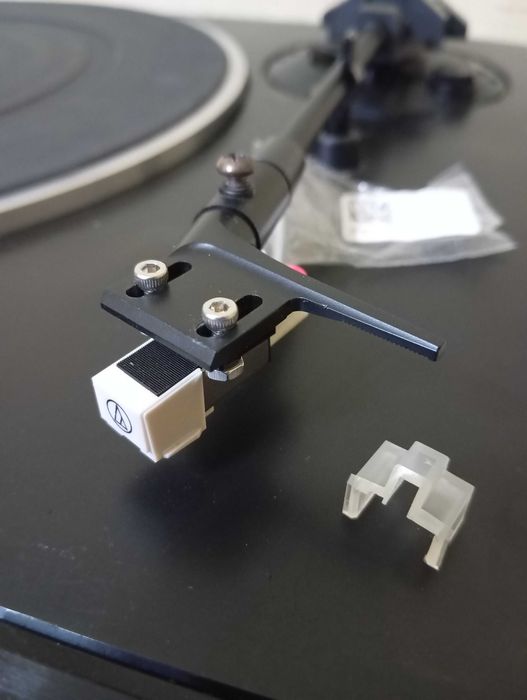 Продам проигрыватель винил дисков PIONEER.