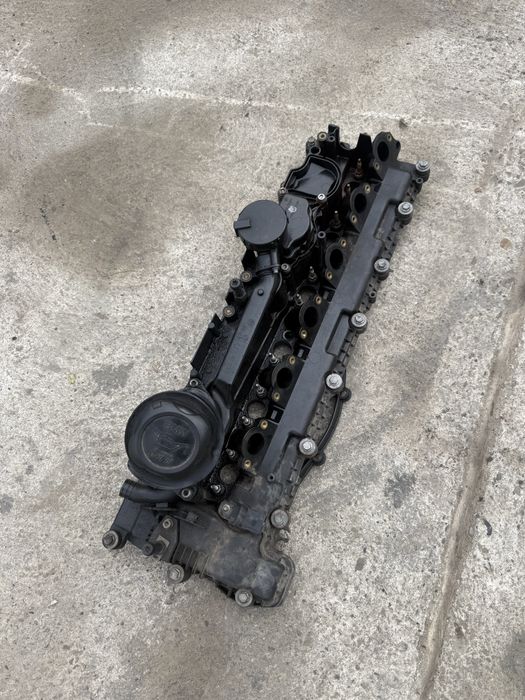 Капак клапани 335/535d 286